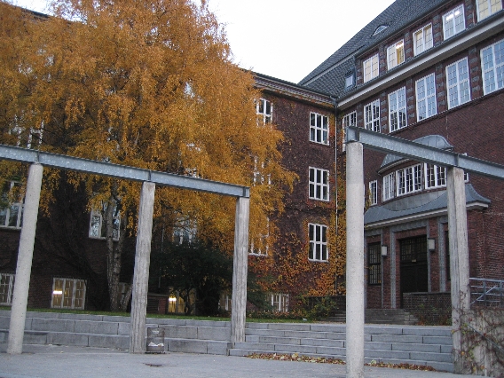 Eingang zu Hochschule fr bildende Knste Hamburg